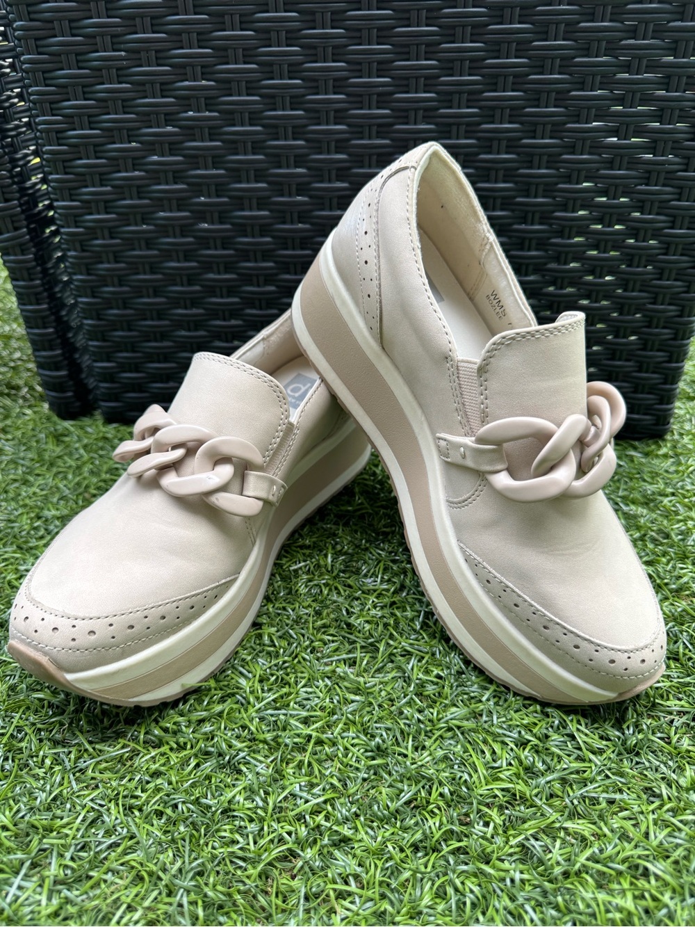 🤎🤍DV Dolce Vita Bizzie Beige Chain Platform Wedge Loafers 7.5